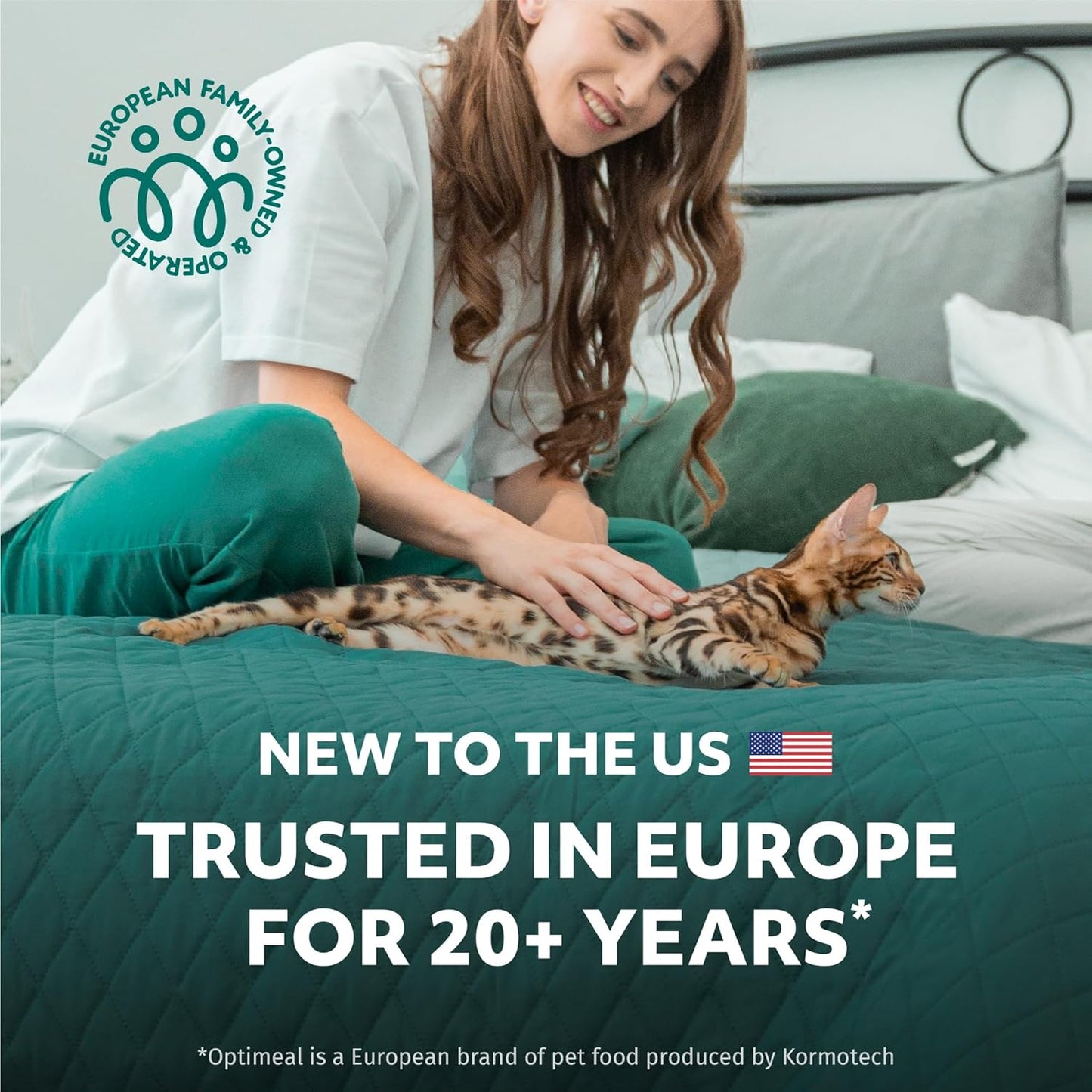 Optimeal Grain-Free Wet Cat Food Pouches – Chicken & Turkey in Savory Gravy, High Protein & Moisture-Rich Tender Morsels, Indoor Adult Cat Wet Food with Natural European Ingredients, 3 oz (Pack of 12)