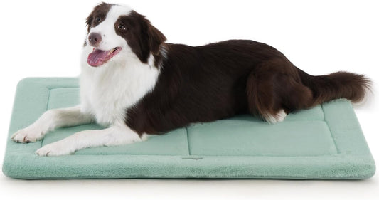 Made4Pets Dog Crate Pad Bed for Medium Large Dogs, Washable & Reversible, Anti-Slip Kennel Mat for Cozy Sleeping, Soft Fluffy Dog Bed for Indoor & Outdoor Use, 35"x23", Green